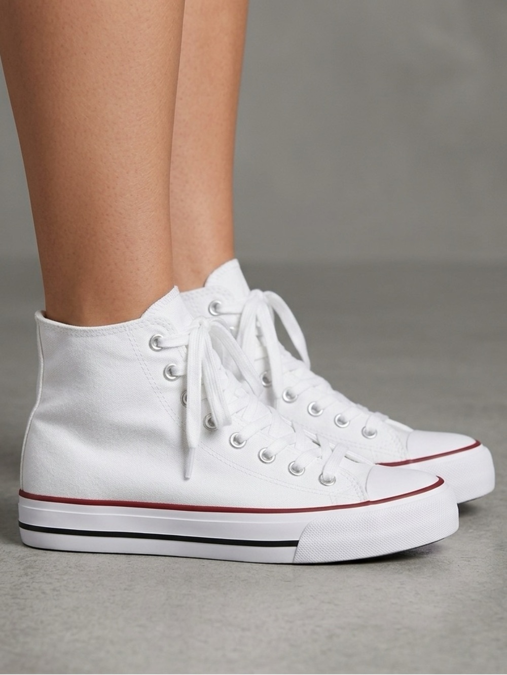 Hi-Top Sneakers Women's Size 6 White High Top Shoes Laces